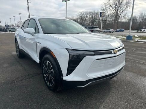 New 2026 Chevrolet Blazer EV LT image 4