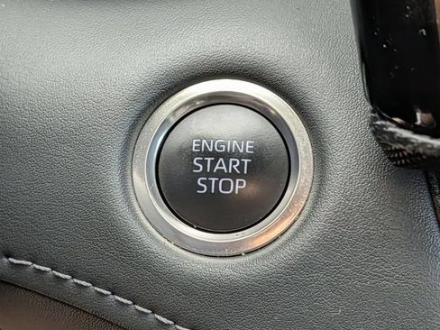 Used 2025 Toyota Highlander XSE AWD/4WD image 20