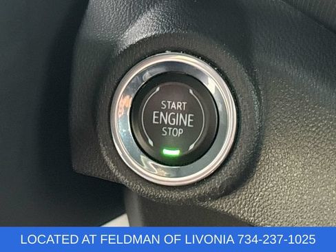 Used 2022 Chevrolet TrailBlazer RS w/ Sun and Liftgate Package FWD image 16