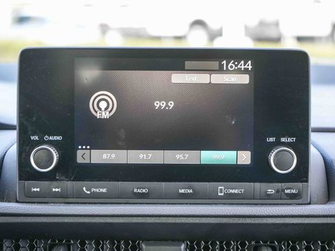 Used 2025 Honda CR-V LX image 17