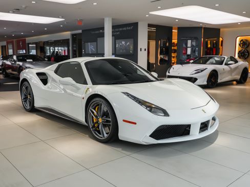 Used 2018 Ferrari 488 Spider RWD image 20