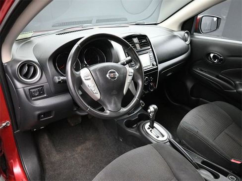 Used 2018 Nissan Versa SV w/ SV Special Edition Package image 12