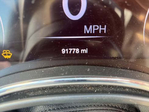 Used 2020 Jeep Grand Cherokee Limited image 16