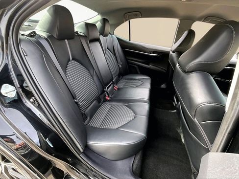 Used 2023 Toyota Camry SE image 27