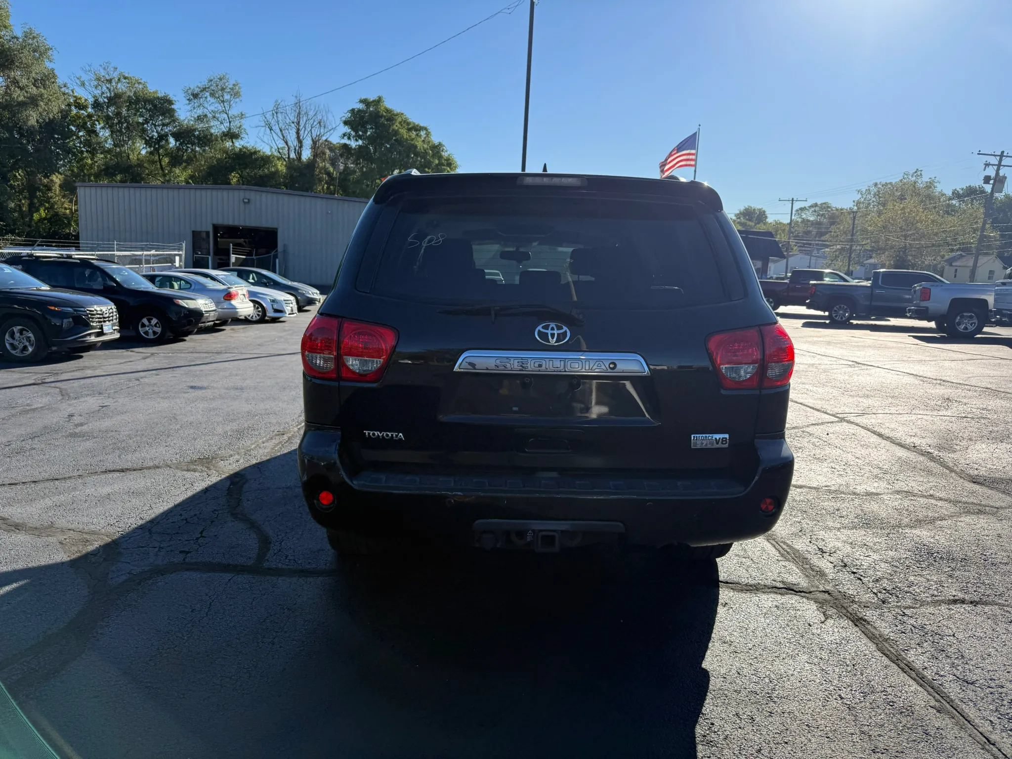 Used 2010 Toyota Sequoia Platinum RWD image 7