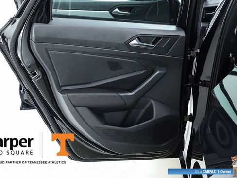 Used 2025 Volkswagen Jetta Sport FWD image 17