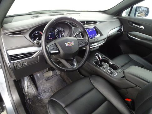 Used 2023 Cadillac XT4 Premium Luxury image 23