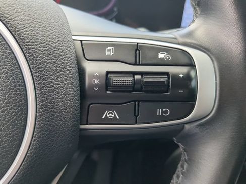 Used 2024 Kia Sportage EX FWD image 30