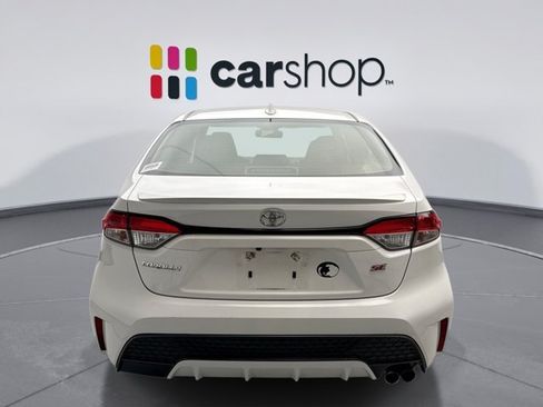 Used 2022 Toyota Corolla SE w/ SE Premium Package FWD image 4