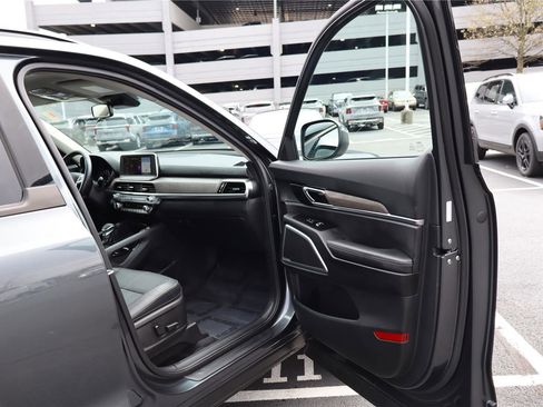 Certified 2022 Kia Telluride EX w/ EX Premium Package image 27