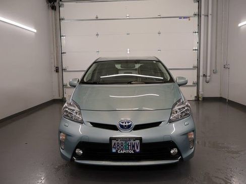 Used 2015 Toyota Prius Five image 6