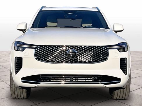 New 2026 Volvo XC90 B6 Ultra w/ Protection Package image 5