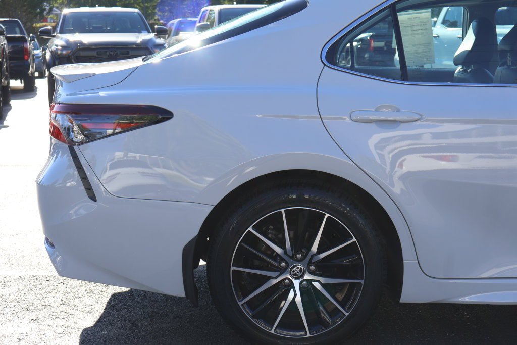 Certified 2024 Toyota Camry SE w/ Cold Weather Package AWD/4WD image 9