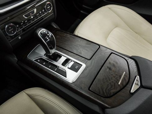 Used 2014 Maserati Ghibli S Q4 AWD/4WD image 24