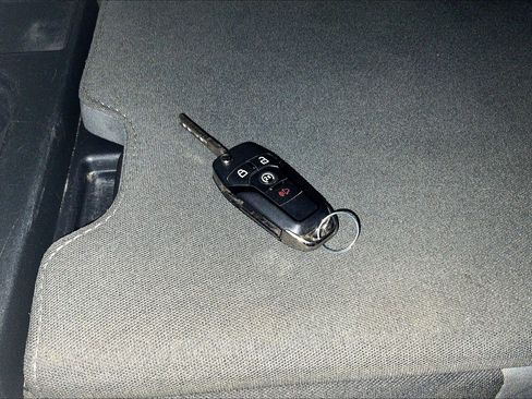 Used 2023 Ford F250 XLT w/ FX4 Off-Road Package image 34