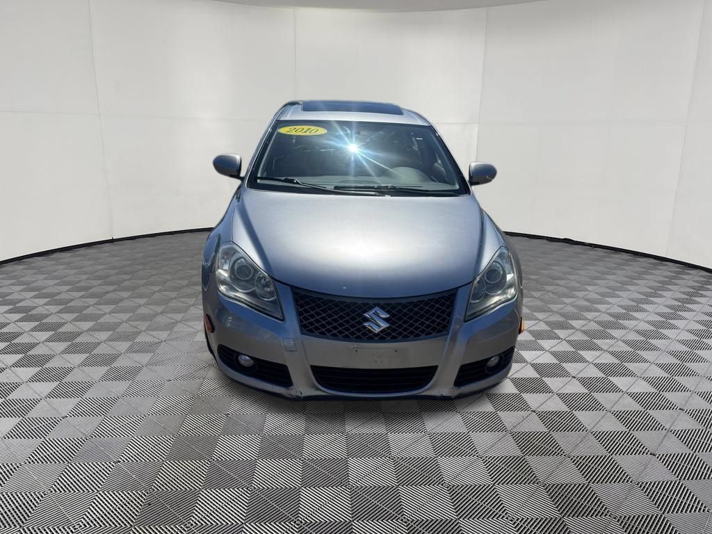 Used 2010 Suzuki Kizashi GTS FWD image 2