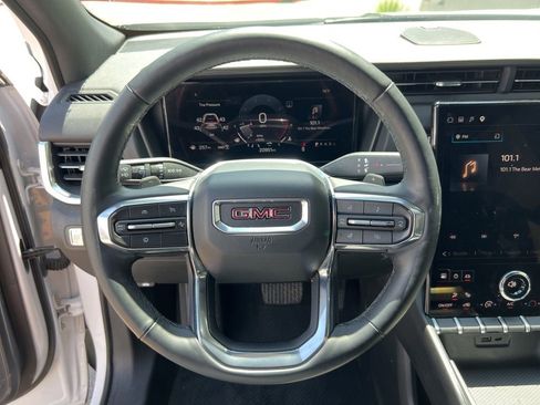Used 2025 GMC Terrain Elevation AWD/4WD image 12