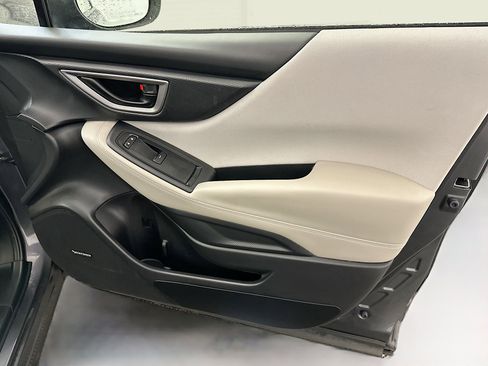Used 2023 Subaru Forester AWD/4WD image 32
