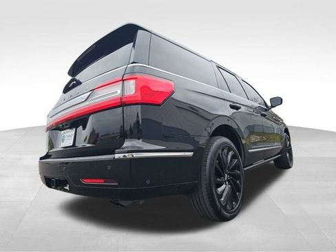 Used 2021 Lincoln Navigator Reserve image 21