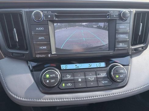 Used 2014 Toyota RAV4 XLE AWD/4WD image 32