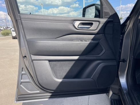 New 2026 Nissan Armada SV image 13