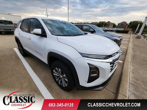 Used 2026 Chevrolet Equinox LT FWD image 1
