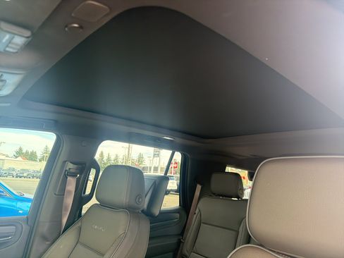 Used 2023 GMC Yukon Denali w/ LPO, Floor Liner Package AWD/4WD image 8