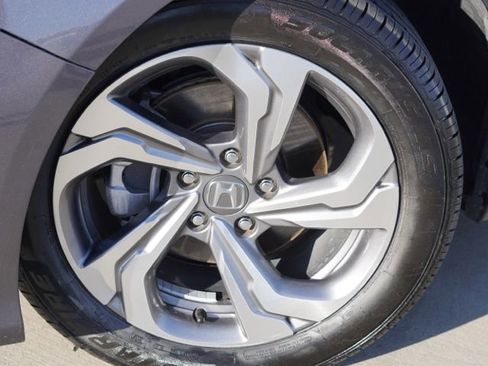 Used 2018 Honda Accord EX-L image 10