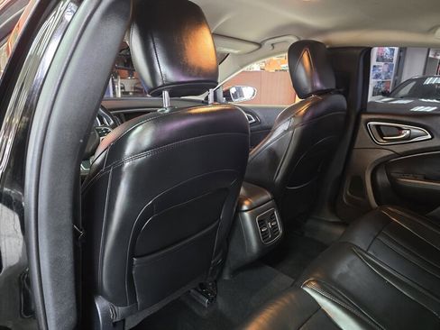 Used 2016 Chrysler 200 C w/ Navigation & Sound Group I image 10