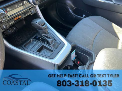 Used 2021 Toyota RAV4 XLE image 38
