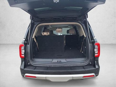 Used 2023 Ford Expedition Limited image 15