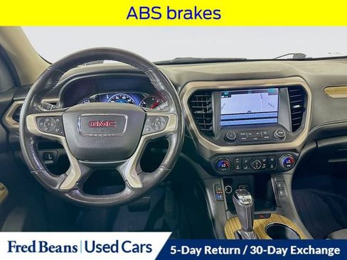 Used 2018 GMC Acadia Denali w/ Technology Package AWD/4WD image 29