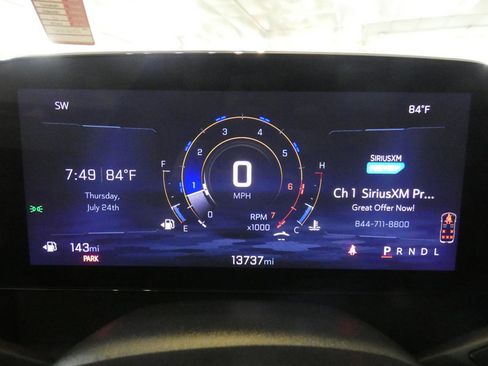 Used 2025 Chevrolet Traverse LT image 18