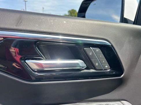 Used 2025 Chevrolet Tahoe LT AWD/4WD image 12