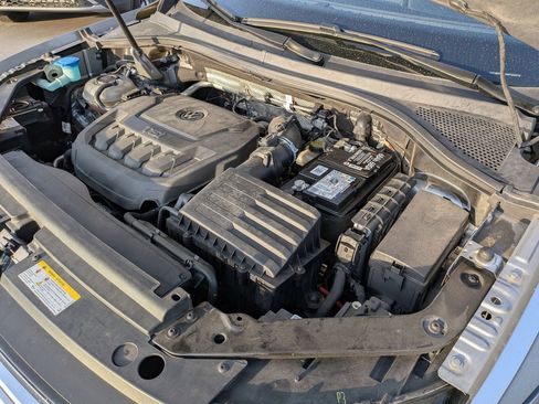 Used 2022 Volkswagen Tiguan SE image 39