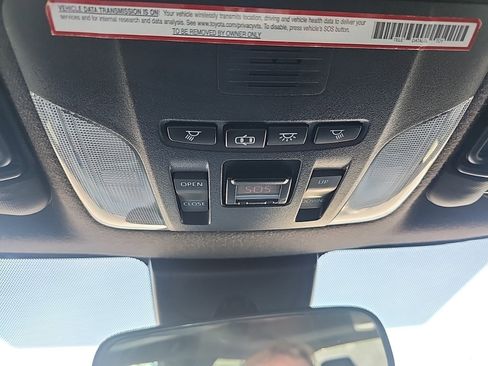 Used 2020 Toyota Corolla XSE image 14