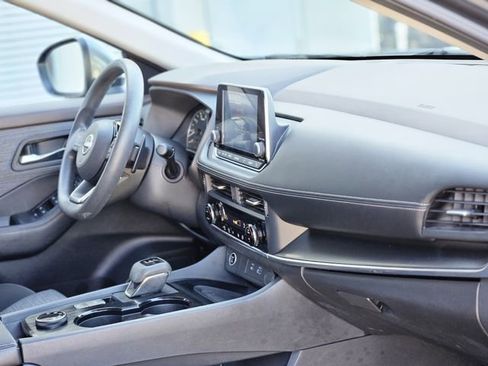 Certified 2023 Nissan Rogue SV image 13