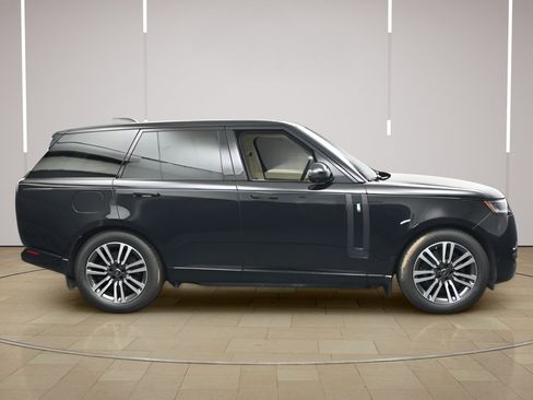 Used 2023 Land Rover Range Rover SE AWD/4WD image 23