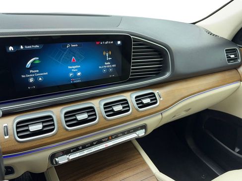 Used 2022 Mercedes-Benz GLE 350 4MATIC w/ AMG Line Exterior image 21