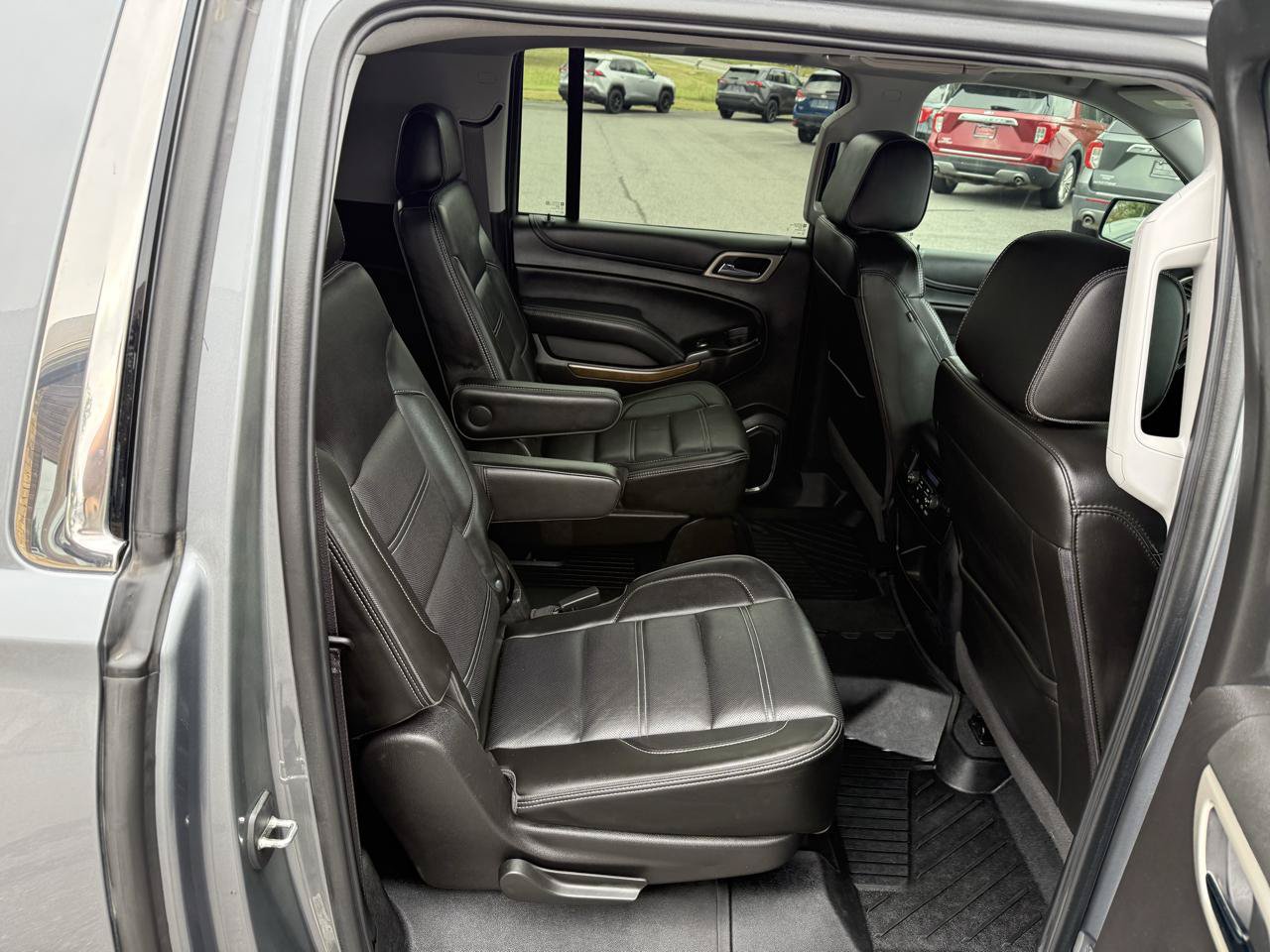 Used 2020 GMC Yukon XL Denali w/ Open Road Package AWD/4WD image 22