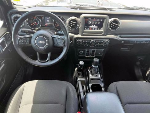 Used 2023 Jeep Wrangler Unlimited Sport AWD/4WD image 15