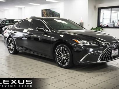 Certified 2022 Lexus ES 300h w/ Premium Package
