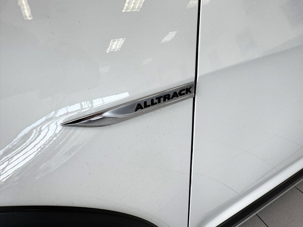 Used 2017 Volkswagen Golf Alltrack SE AWD/4WD image 63