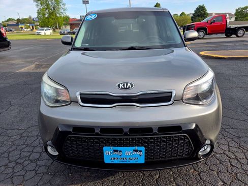 Used 2016 Kia Soul + FWD image 4