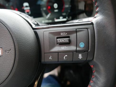 Certified 2025 Nissan Kicks SR image 24