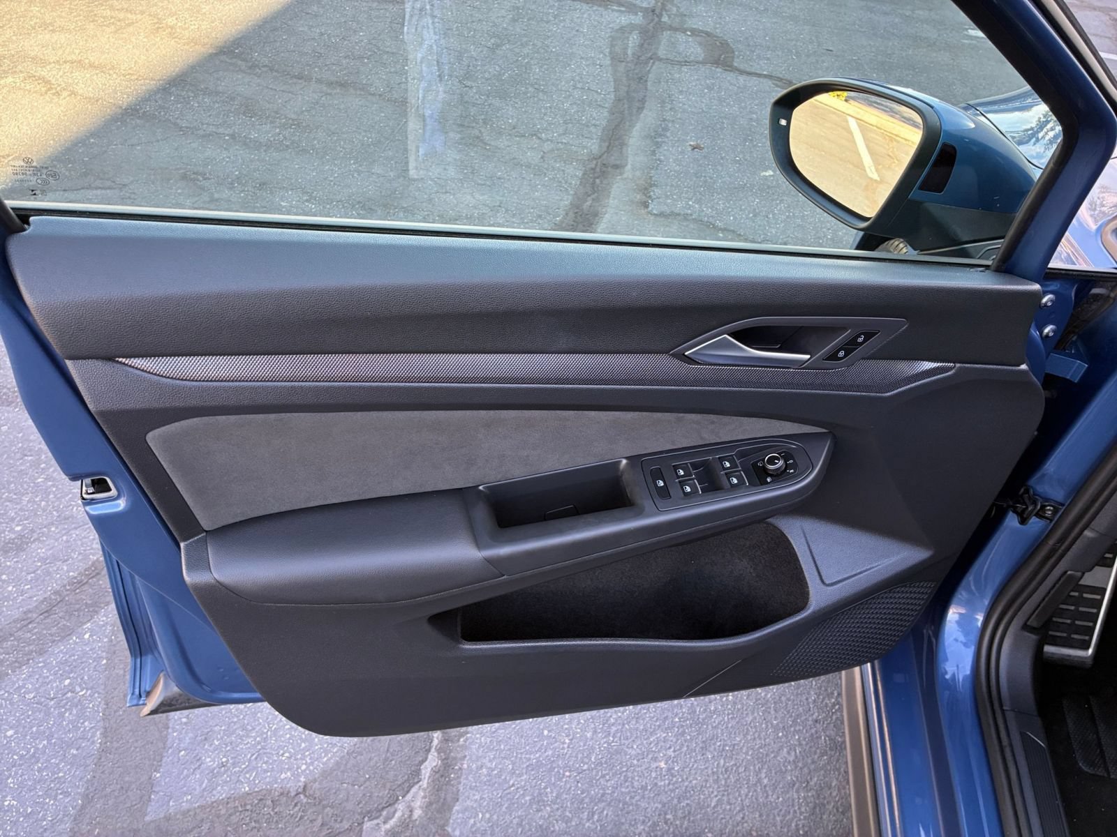 Used 2026 Volkswagen Golf S FWD image 18
