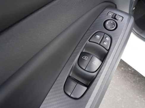 New 2026 Nissan Altima 2.5 SR FWD image 16