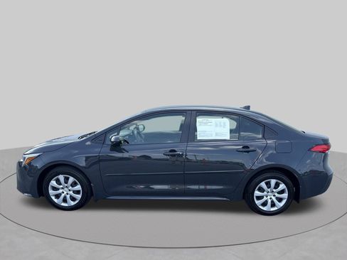 Used 2025 Toyota Corolla LE FWD image 4