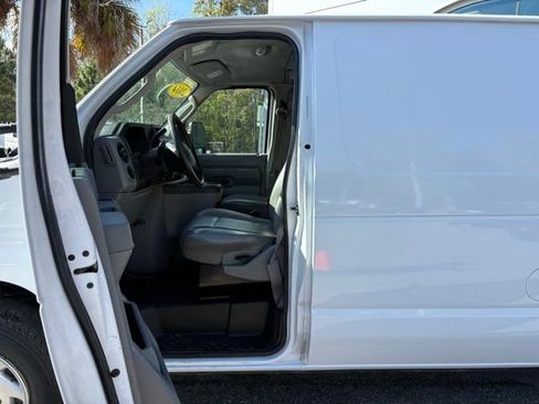 Used 2014 Ford E-250 and Econoline 250 w/ Commercial Cargo Van Package image 11