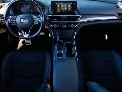 Used 2019 Honda Accord Sport image 2